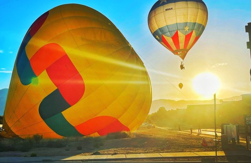 Nor Este Apartment | 1br/1bath - Corner Luxury Apartment. 7 min from Balloon Fiesta Park. Views! n