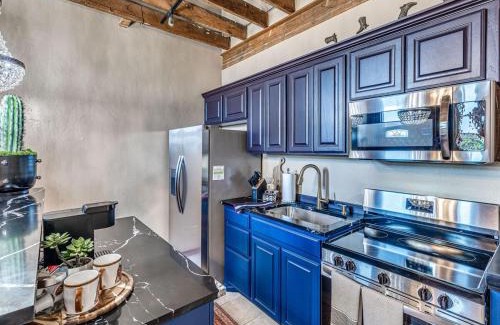 Central Oklahoma City Apartment | 1BR Balcony Views And Cowboy Vibes