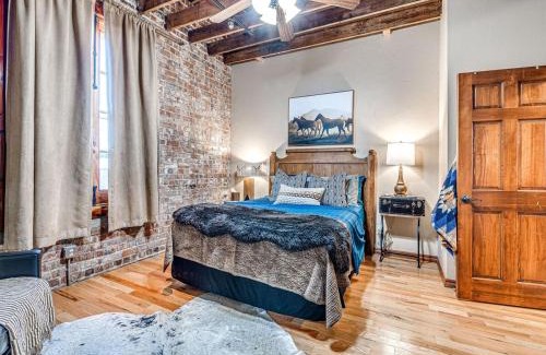 Central Oklahoma City Apartment | 1BR Balcony Views And Cowboy Vibes