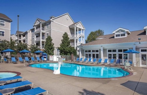 Pennington Bend Condo | 1br Deluxe Condo on the River!