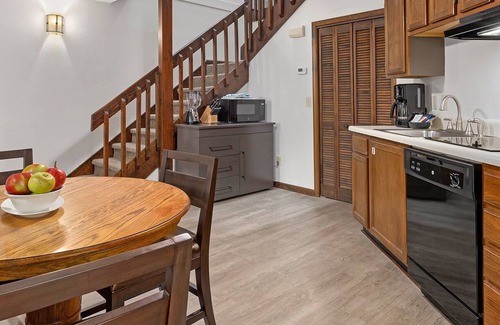 Sapphire Condo | 1br Suite Condo Family Fun, Skiing, Golf, Boating