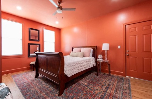 Germantown Apartment | 1BR Urban Gem: LouCity Retreat