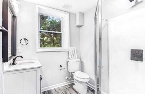 Atlanta Condo | 1BR w/ Fun (Pool Table), Film & Fitness Rooms!