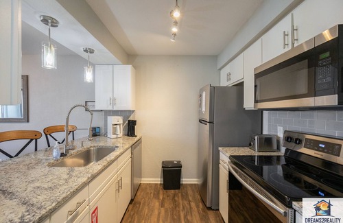 Table Rock Condo | 1BR WALK-IN~Pet Friendly ~ Resort Amenities ~ Fishing ~ FREE TICKETS INCLUDED! (PR40-9)