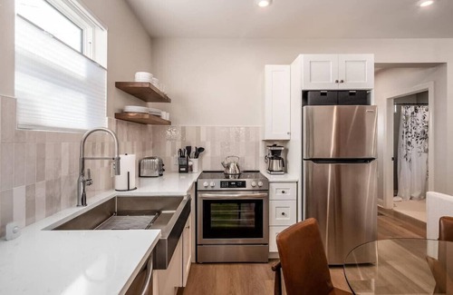 Columbus Apartment | 1mi to Nationwide | NEW |free parking