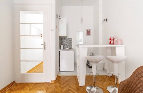 Vracar Apartment | 1st Belgrade Apartment