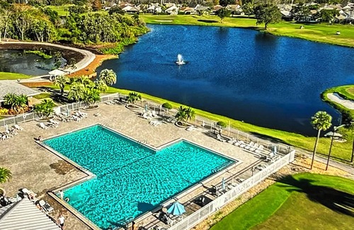 Lake Frederica Condo | 1st floor at Ventura! pools, hot tub, golf, tennis, restaurant, fitness center