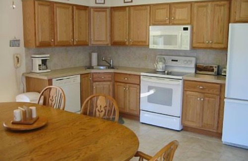 Cape May House | 1st Flr Family Home on quiet street, short walk to beach, restaurants & shopping