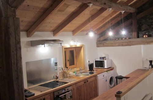 Villarabout Apartment | 1st floor, view mountain, balcony, fireplace or stove, tv, ski locker, 100m²