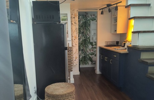 Iona Cottage | 1st Tiny House! Minutes from SANIBEL and Fort Myers Beach