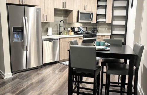 Crystal Beach Apartment | 1x1 Luxury Apartment 10min from Downtown ATL
