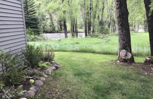 Edwards Condo | 2/2 Condo on the River - Vail/Beaver Creek/Edwards - Views and Convenience!