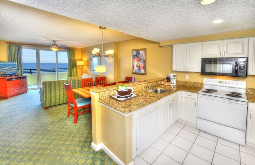 Brush - Stewarts Condo | 2/2 Deluxe Ocean walk