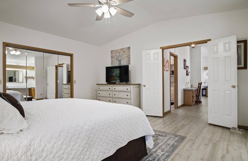 The Villages House | 2/2 ranch home, golf cart, dog allowed, near shopping & Spanish Springs