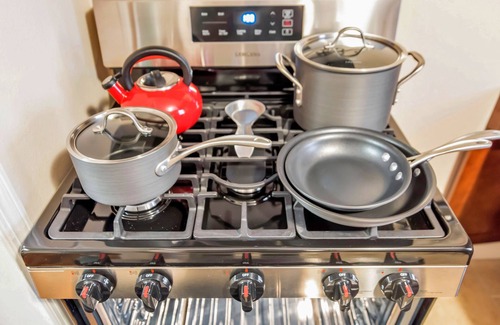 Boulevard Oaks Apartment | 2.6 miles to Med Center☀Washer & Dryer ☀King Bed☀Netflix☀4KTV☀
