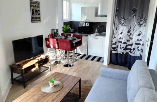 Nord - Gare Apartment | 2 adjoining T2 apartments, ideal for professionals or vacations with friends