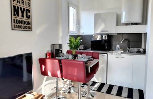 Nord - Gare Apartment | 2 adjoining T2 apartments, ideal for professionals or vacations with friends