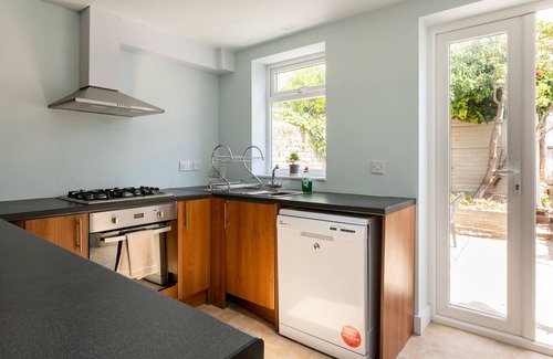 Deal Cottage | 2 b&b 40 Percent off Weekly Half Price Monthly