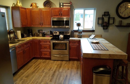 Evergreen House | 2 Bd, 1 1/4 bath House Central to Glacier Park, Flathead Lake, Whitefish Lake.