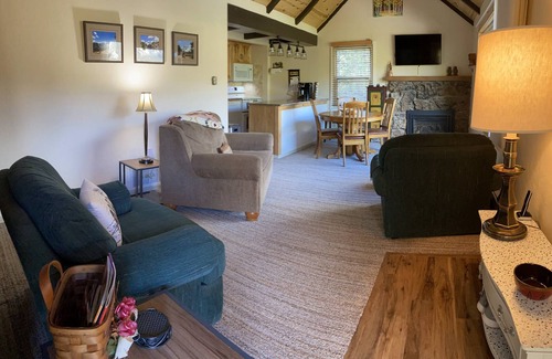Estes Park Condo | 2 Bdrm Black Canyon Chalet - Perfect Location, Amazing Views!