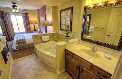 Lake Buena Vista Resort | 2 Bdrm Deluxe condo at Resort in Bonnet Creek-Please email owner first
