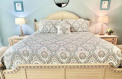 Upper Grand Lagoon Villa | 2 Bdrm Villa 2 full bathrooms. Two queen beds Bdrm 1. One king bed bdrm 2.
