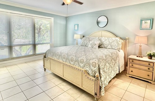 Upper Grand Lagoon Villa | 2 Bdrm Villa 2 full bathrooms. Two queen beds Bdrm 1. One king bed bdrm 2.