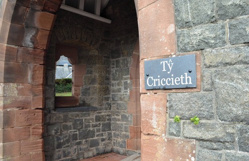 Criccieth Cottage | 2 bedroom accommodation in Criccieth near Porthmadog