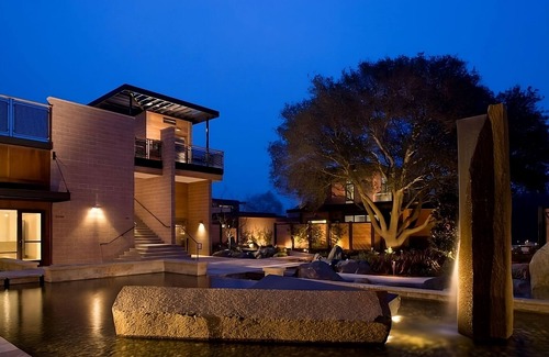 Yountville House | 2 Beautiful Units Minutes to Hailstone Vineyards and Napa Valley Balloons!