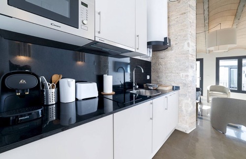 Alfalfa Apartment | 2 Bed 2 Bath Deluxe Apt