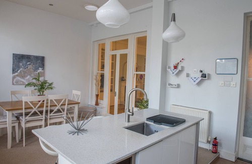 Ipswich Apartment | 2 Bed/2 Bath Nr Christchurch Park, (Grd Flr)