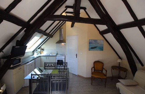 La Roche-Posay Apartment | 2 Bed Apartment With South Facing Roof Terrace Overlooking The Pool
