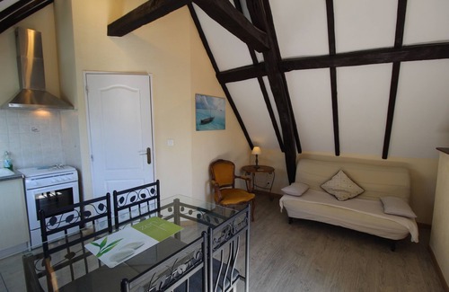 La Roche-Posay Apartment | 2 Bed Apartment With South Facing Roof Terrace Overlooking The Pool