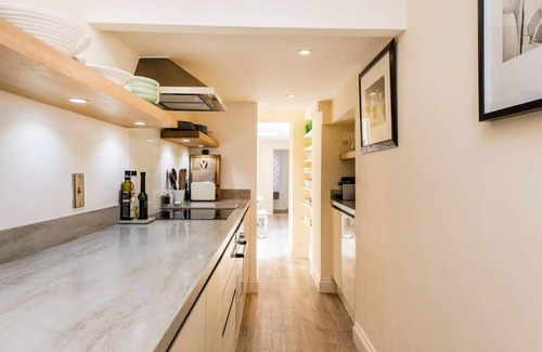Campden Apartment | 2-Bed Apartment, Notting Hill