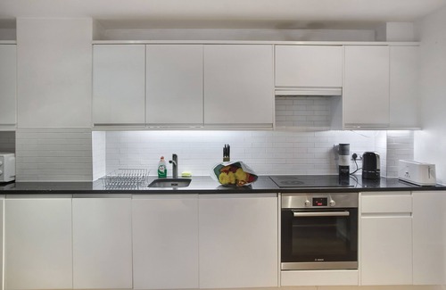Fairfield Apartment | 2-Bed Apartment, Sleeps 4, Free Parking