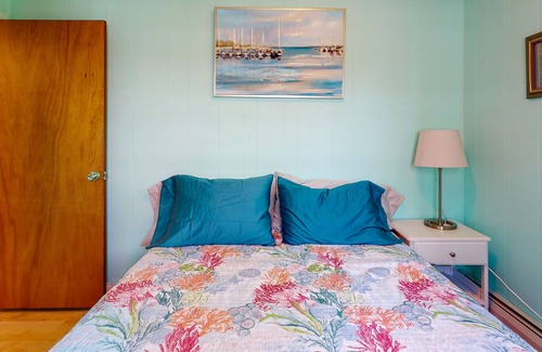Green Hill Cottage | 2-bed cottage, near Green Hill Beach, URI