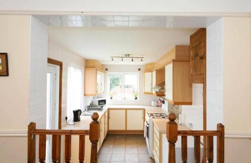 Deal Cottage | 2 Bed Cottage - Sleeps 4 - Parking - Pets - Wifi