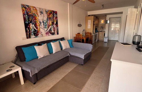Caleta de Fuste Apartment | 2 bed ground floor apartment on the Esmeralda complex close to bars, restaurants