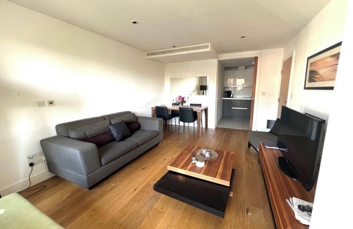 London Borough of Hounslow Apartment | 2 bed Flat in Kew Bridge