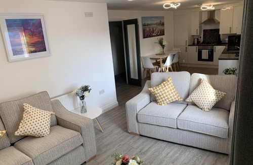 Plymouth Apartment | 2 Bed- Harmony Court Luxury 2 bed Apartment
