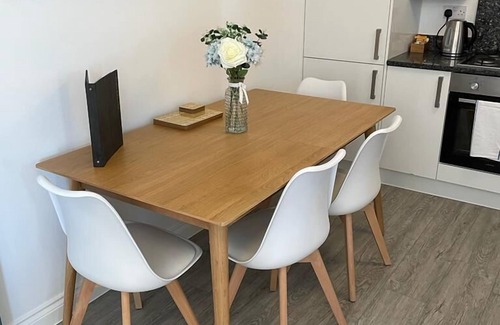 Plymouth Apartment | 2 Bed- Harmony Court Luxury 2 bed Apartment