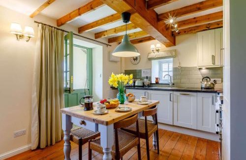 Riddlecombe House | 2 Bed in Ashreigney 75412