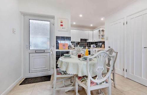 Bacton House | 2 Bed in Bacton 75391
