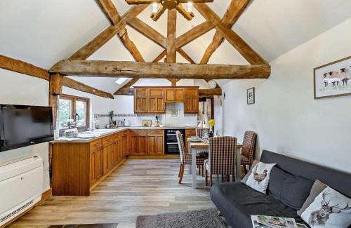 Ardens Grafton House | 2 Bed in Bidford-on-Avon 94331