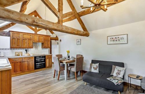 Ardens Grafton House | 2 Bed in Bidford-on-Avon 94331