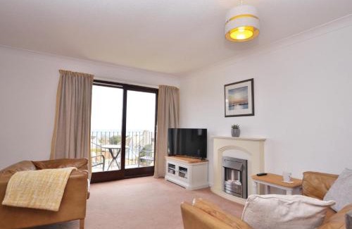 Brixham House | 2 Bed in Brixham HIGLI