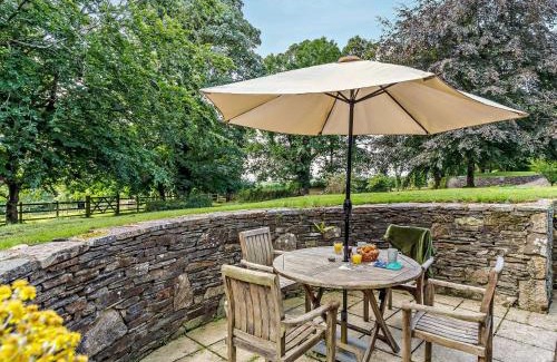 Callington House | 2 Bed in Callington KATES