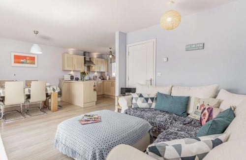 Camber House | 2 Bed in Camber 88709