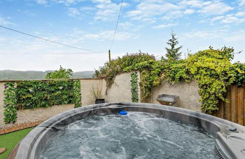 Cinderford House | 2 Bed in Cinderford 94754