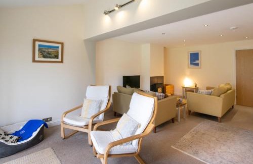 Angarrack House | 2 Bed in Hayle 92505